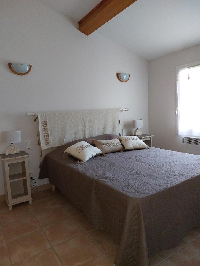 En Provence, Chez Stephanie Et Marcel Saint-Rémy-de-Provence Kültér fotó