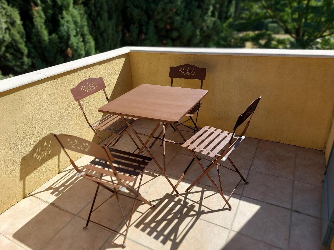En Provence, Chez Stephanie Et Marcel Saint-Rémy-de-Provence Kültér fotó